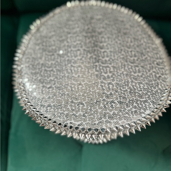 Hat - Picture 3 of 4